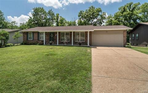 311 Stephanie Ln, Manchester, MO 63011 photo 2