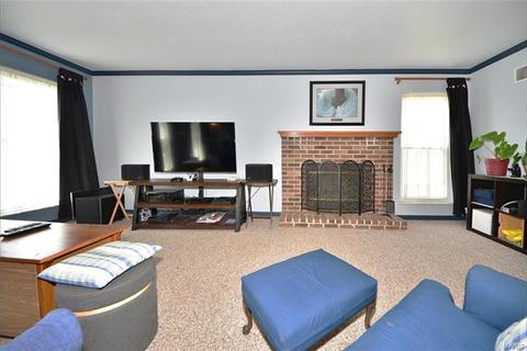 461 Elm Crossing Ct, Ballwin, MO 63021 photo 9