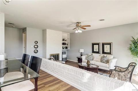 6 Chevington Ct, Ballwin, MO 63011 photo 10