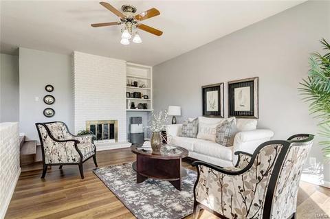 6 Chevington Ct, Ballwin, MO 63011 photo 9