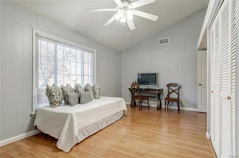 6 Chevington Ct, Ballwin, MO 63011 photo 17