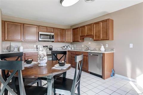 6 Chevington Ct, Ballwin, MO 63011 photo 14