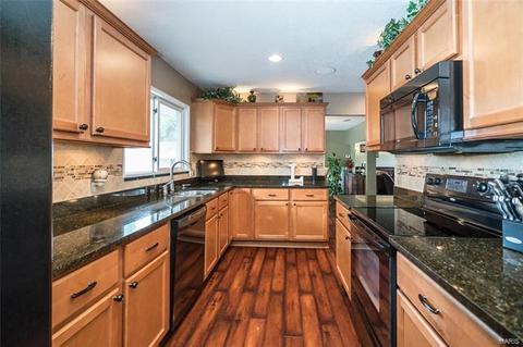 25 Pas Dr, Manchester, MO 63021 photo 2