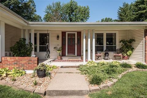 585 Rolling Glen Ln, Ballwin, MO 63011 photo 2