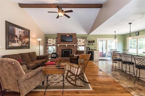585 Rolling Glen Ln, Ballwin, MO 63011 photo 12