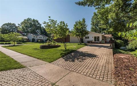 585 Rolling Glen Ln, Ballwin, MO 63011 photo 41