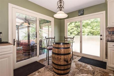 585 Rolling Glen Ln, Ballwin, MO 63011 photo 21