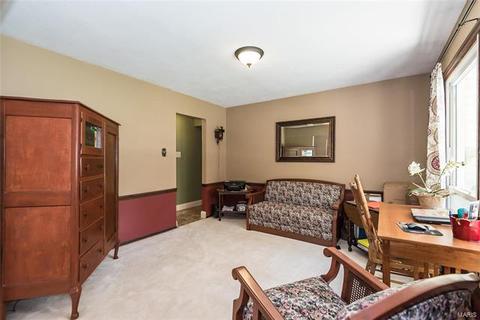 585 Rolling Glen Ln, Ballwin, MO 63011 photo 9