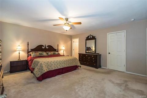 585 Rolling Glen Ln, Ballwin, MO 63011 photo 31