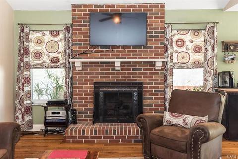 585 Rolling Glen Ln, Ballwin, MO 63011 photo 13