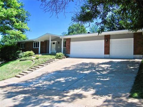 706 Clayworth Dr, Ballwin, MO 63011 photo 2