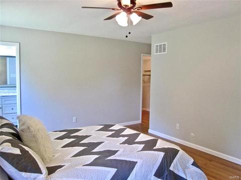 706 Clayworth Dr, Ballwin, MO 63011 photo 25
