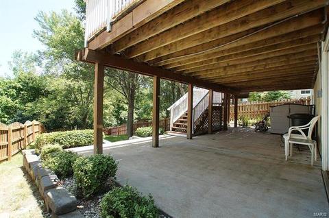 1518 Glenn Brooke Woods Cir, Ballwin, MO 63021 photo 22