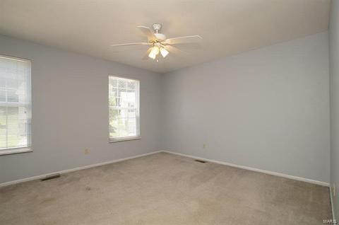 1518 Glenn Brooke Woods Cir, Ballwin, MO 63021 photo 14