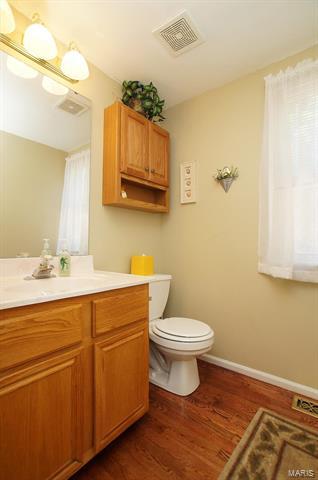 1518 Glenn Brooke Woods Cir, Ballwin, MO 63021 photo 7