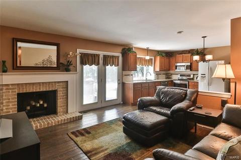 2 Rain Forest Ct, Wildwood, MO 63011 photo 3