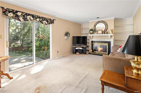 310 Breezeview, Ballwin, MO 63021 photo 6