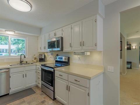2 Sugar Hill Ct, Manchester, MO 63021 photo 13