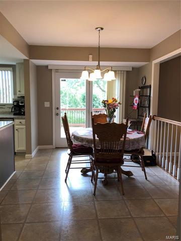 15 Doubletree Ct, Saint Charles, MO 63303 photo 7
