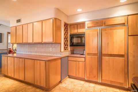 11601 Fallbrook, Saint Louis, MO 63131 photo 10