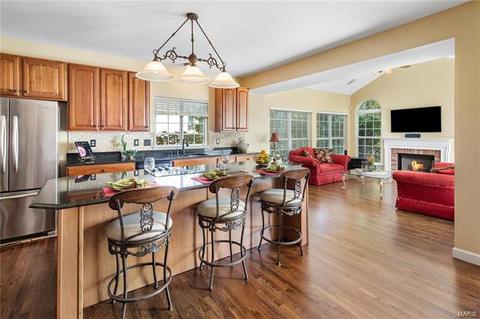 1007 Kiefer Ridge Dr, Ballwin, MO 63021 photo 13