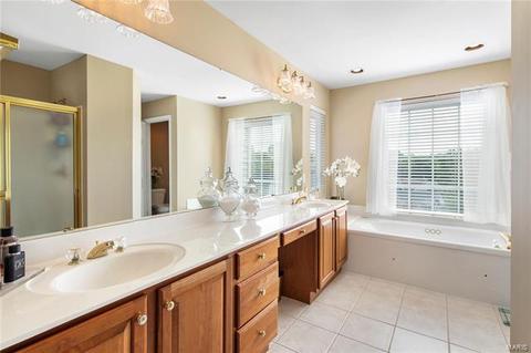 1007 Kiefer Ridge Dr, Ballwin, MO 63021 photo 22
