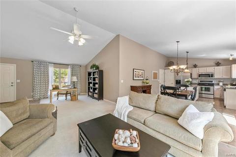 342 Sunward Dr, O'fallon, MO 63368 photo 4