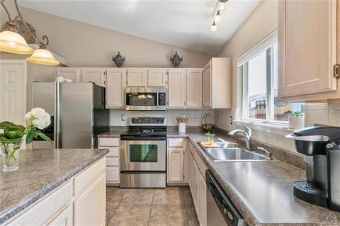 342 Sunward Dr, O'fallon, MO 63368 photo 8