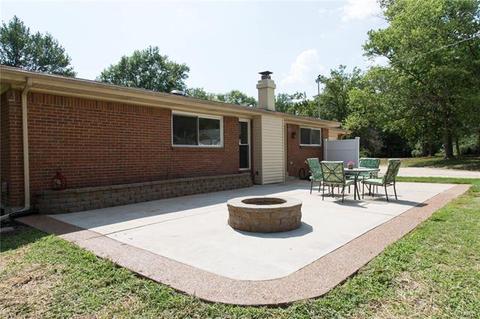 500 Iron Lantern Dr, Ballwin, MO 63011 photo 8