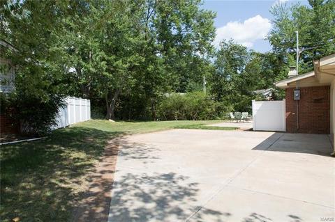 500 Iron Lantern Dr, Ballwin, MO 63011 photo 36