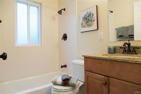 500 Iron Lantern Dr, Ballwin, MO 63011 photo 23