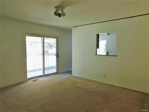 300 Stephanie Ln, Manchester, MO 63011 photo 11