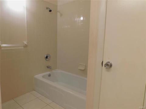 300 Stephanie Ln, Manchester, MO 63011 photo 23