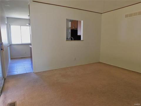 300 Stephanie Ln, Manchester, MO 63011 photo 12