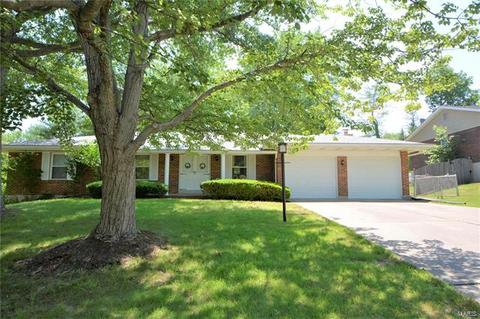 236 Towercliffe Dr, Ballwin, MO 63021 photo 1