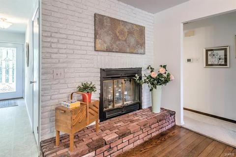 1364 Virginia Dr, Ellisville, MO 63011 photo 5