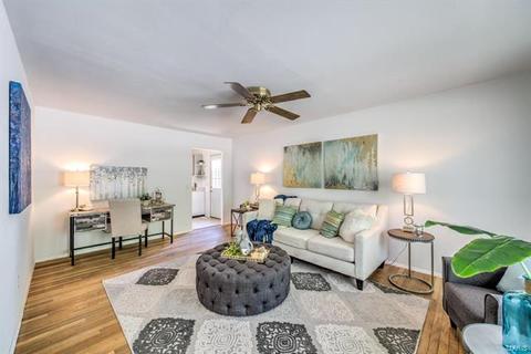 1364 Virginia Dr, Ellisville, MO 63011 photo 2
