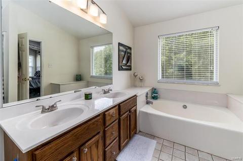 34 Dunmore Cir, O'fallon, MO 63368 photo 15