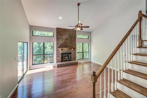 973 Hanna Valley Estates Dr, Manchester, MO 63021 photo 4