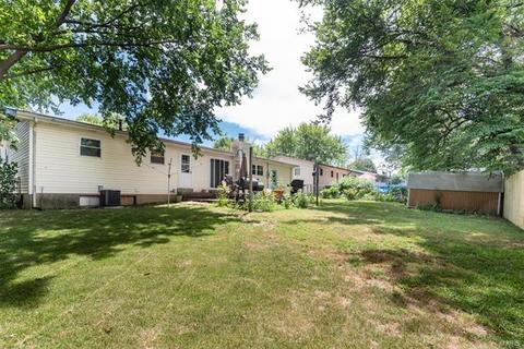 403 Dardenne Dr, O'fallon, MO 63366 photo 10