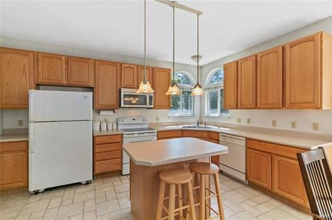 15 Remington Pl, Ballwin, MO 63021 photo 15