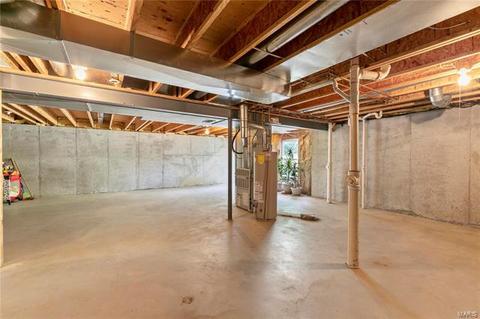 15 Remington Pl, Ballwin, MO 63021 photo 29