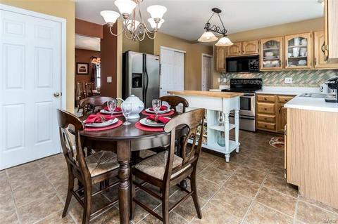 7314 Nelsons Mill Dr, O'fallon, MO 63368 photo 12