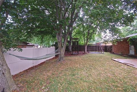 578 Monroe Mill Dr, Ballwin, MO 63011 photo 35