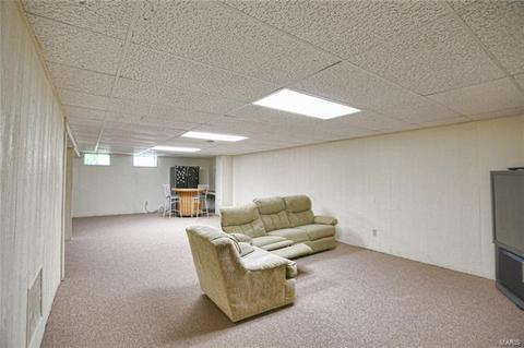 266 Braeshire Dr, Ballwin, MO 63021 photo 17