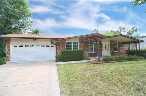 266 Braeshire Dr, Ballwin, MO 63021 photo 1