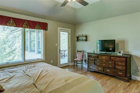 1527 Carman Rd, Ballwin, MO 63021 photo 18