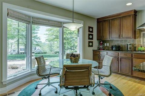 1527 Carman Rd, Ballwin, MO 63021 photo 13