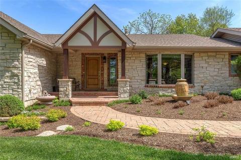 1527 Carman Rd, Ballwin, MO 63021 photo 3