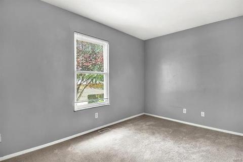 23 Kingspointe, Saint Peters, MO 63376 photo 12